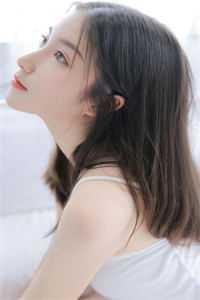 精心编著全 活成前任白月光后,她桃花朵朵开