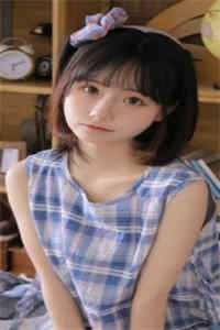 小孩子偷玩电脑