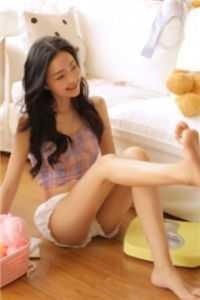 打扮双胞胎姐妹小游戏