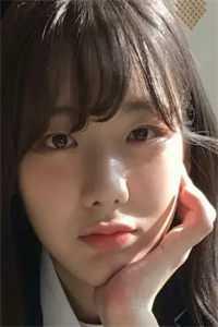 白天侯门主母，夜里却被权臣亲哭